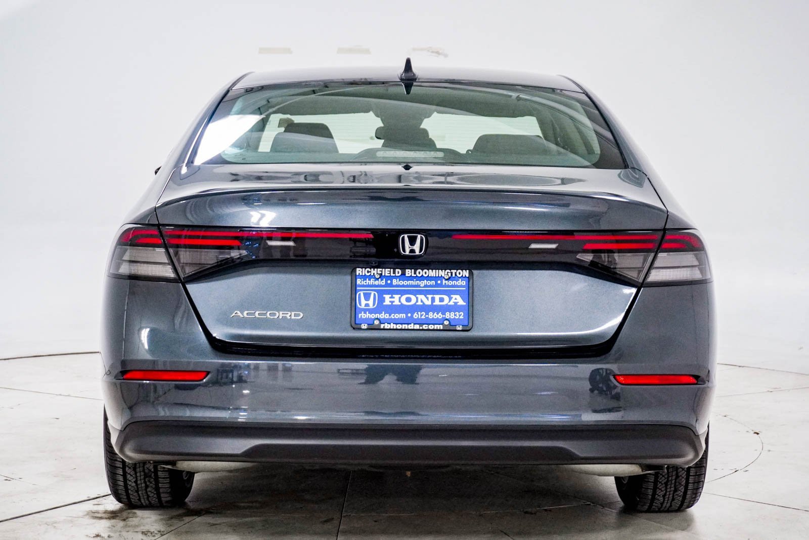 Used 2023 Honda Accord LX image 7