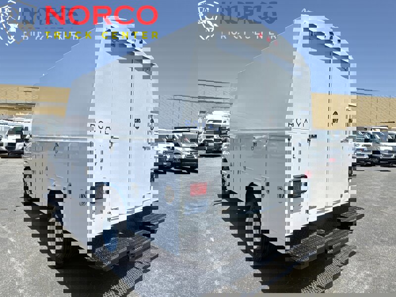 Used 2023 Ford E-350 and Econoline 350 Super Duty w/ Power Windows & Locks Group image 8