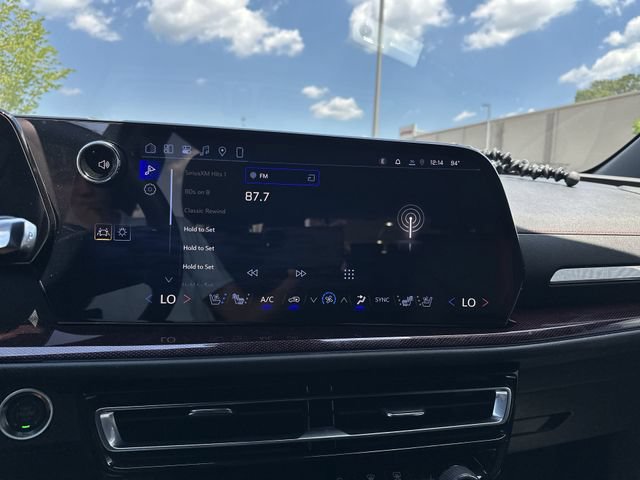 Used 2026 Chevrolet Traverse RS FWD image 17