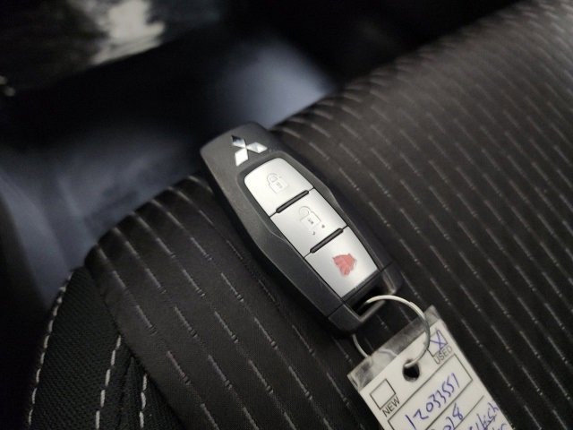 Used 2022 Mitsubishi Outlander ES image 31