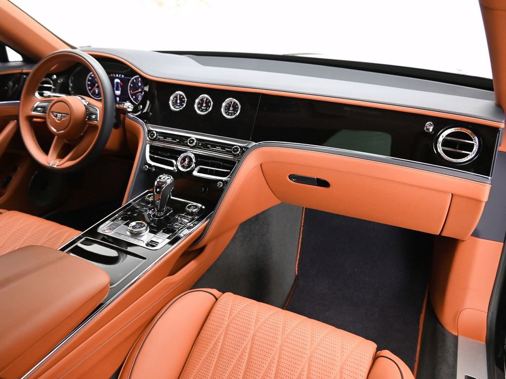 Used 2022 Bentley Flying Spur V8 AWD/4WD image 12