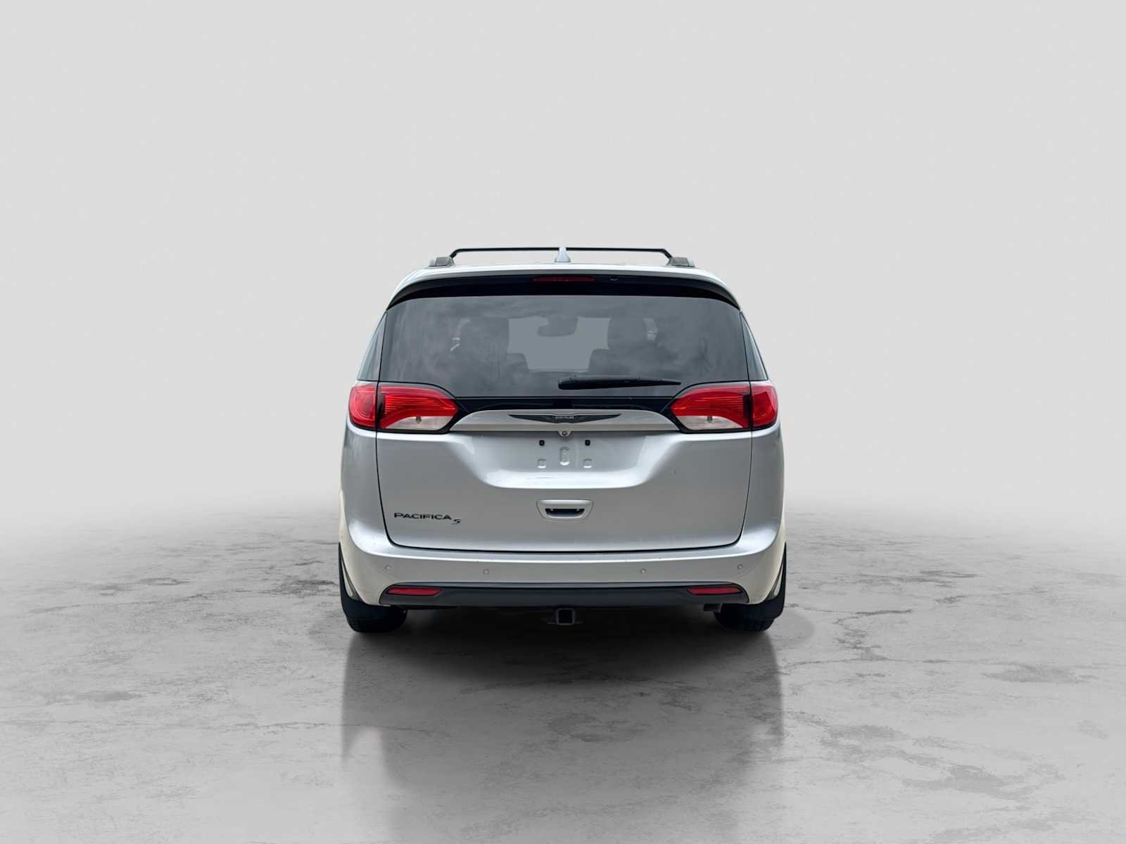 Used 2018 Chrysler Pacifica Touring-L w/ Advanced Safetytec Group FWD image 5