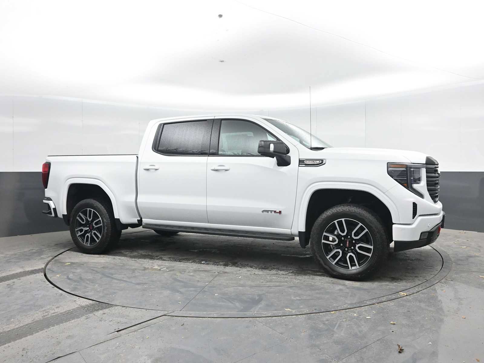 New 2026 GMC Sierra 1500 AT4 w/ AT4 Premium Package AWD/4WD image 8