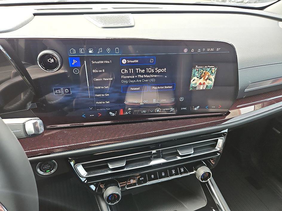 New 2026 Chevrolet Traverse Z71 w/ Enhanced Driving Package AWD/4WD image 19