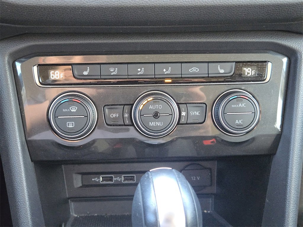 Used 2019 Volkswagen Tiguan SE image 20