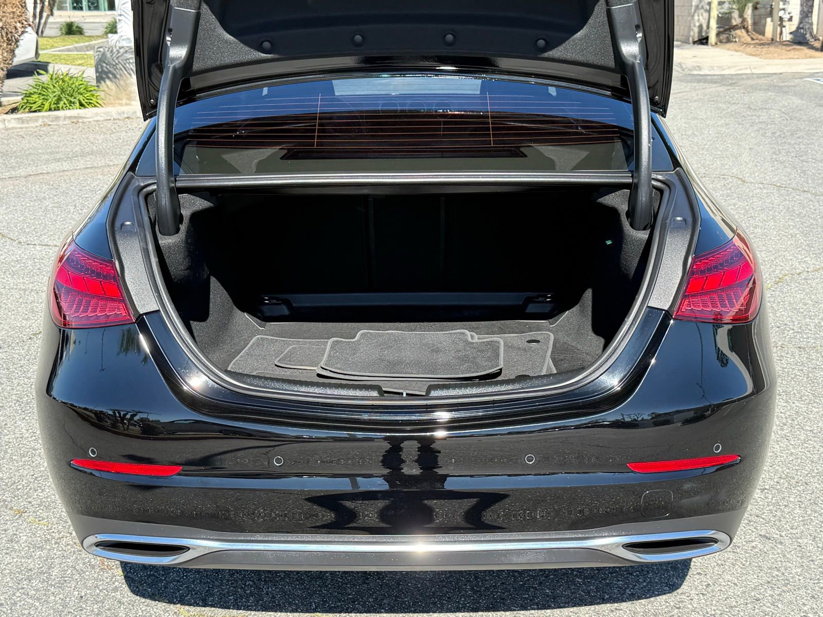 Used 2024 Mercedes-Benz C 300 Sedan image 16