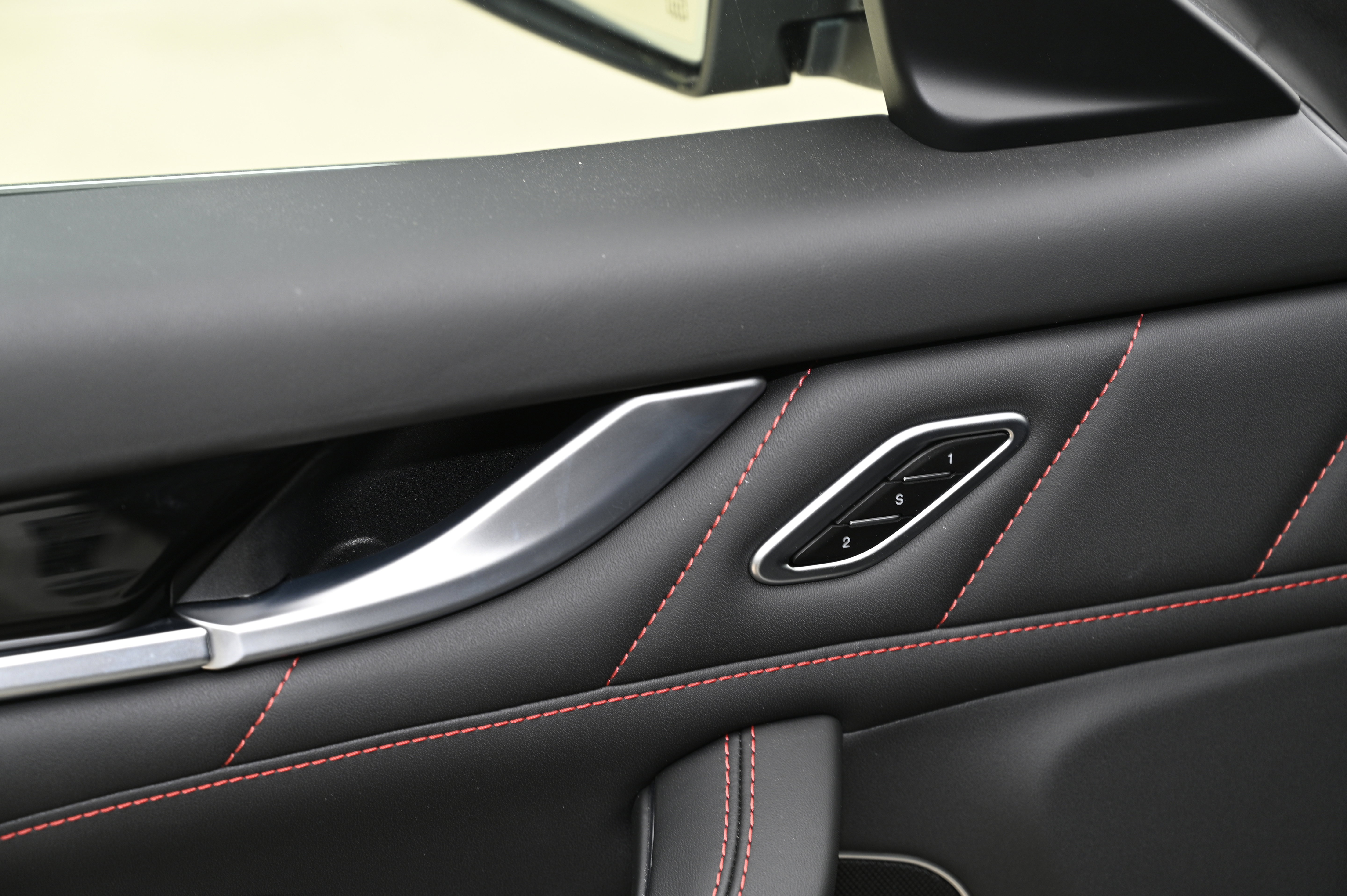 New 2024 Maserati Levante Modena Ultima image 17