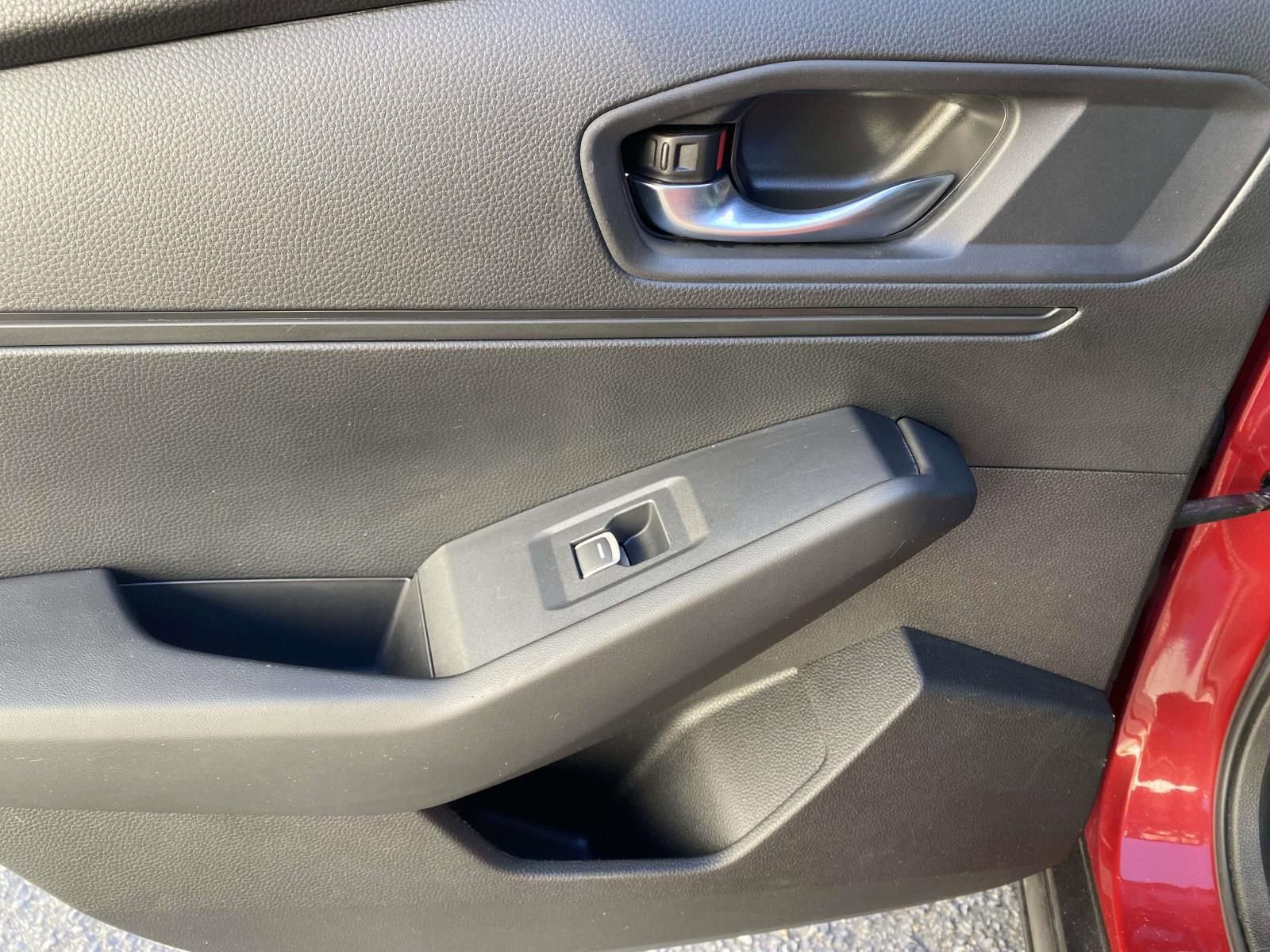Used 2023 Honda Accord Sport image 12