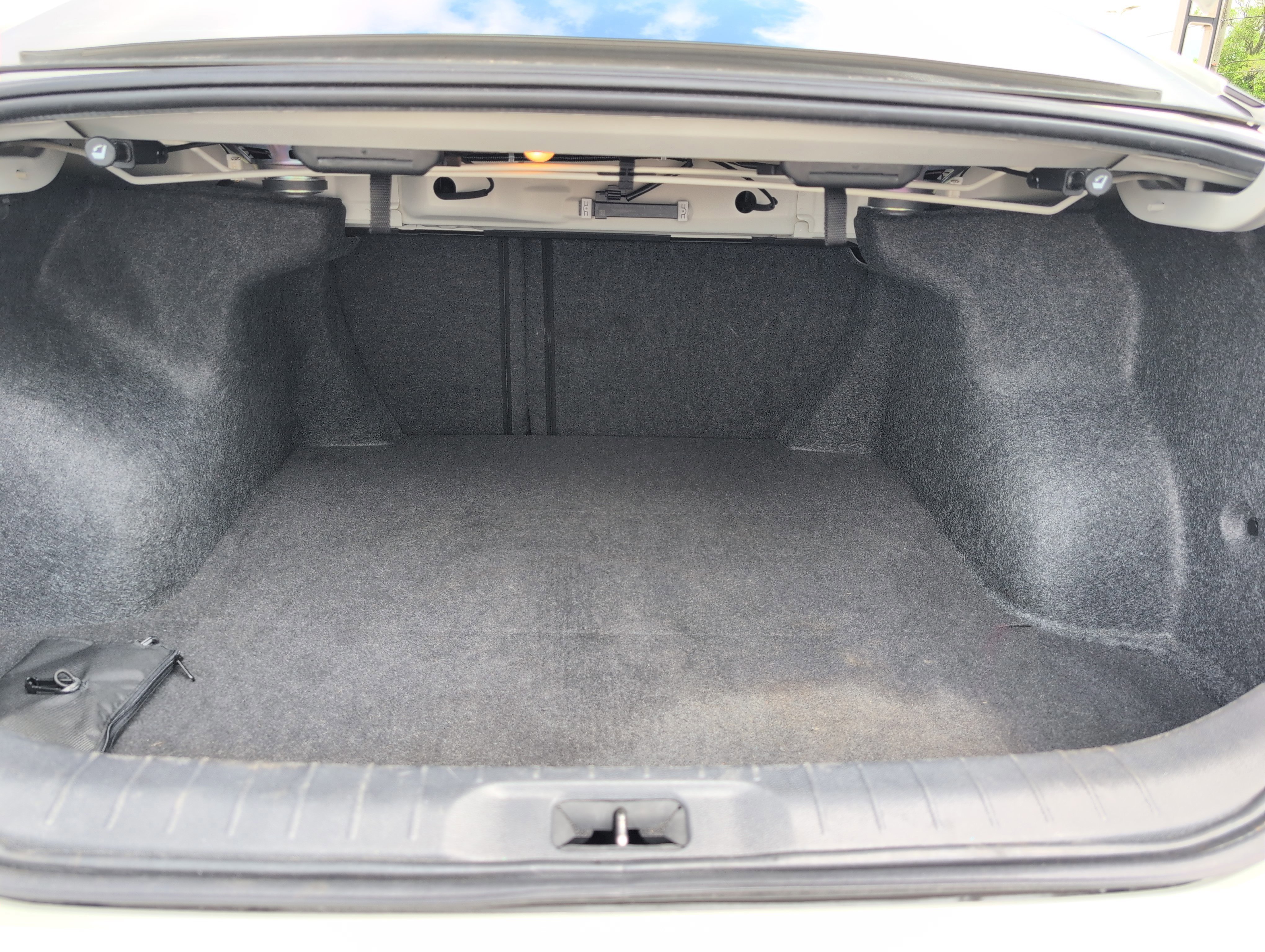 Used 2022 Nissan Altima 2.5 SR FWD image 5