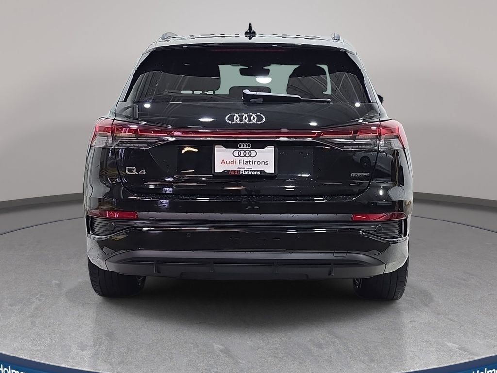 Used 2024 Audi Q4 e-tron Premium Plus w/ Premium Plus AWD/4WD image 7