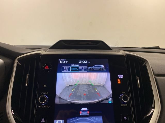 Used 2023 Subaru Ascent Limited w/ Technology Package AWD/4WD image 11