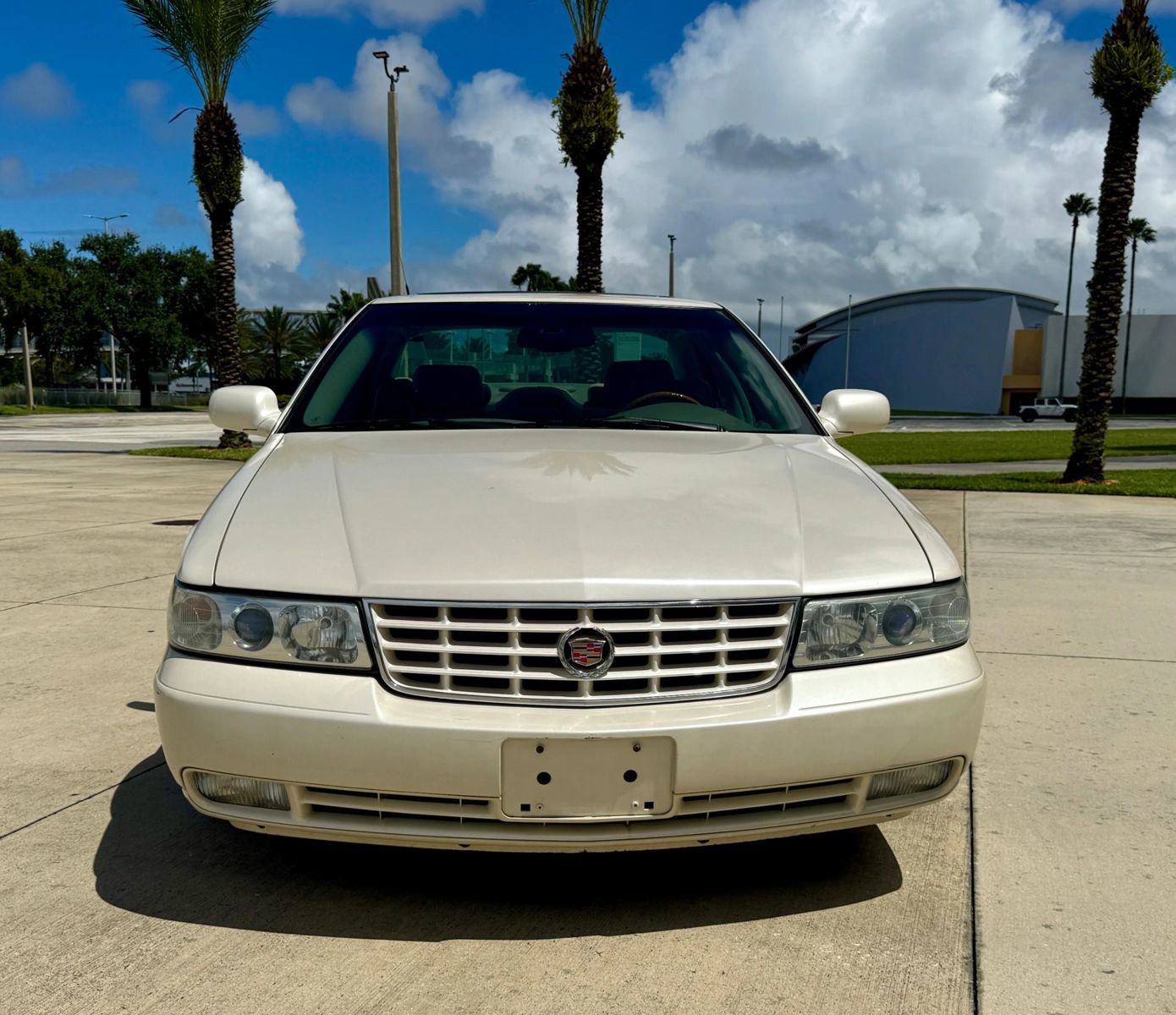 Used 2003 Cadillac Seville STS w/ Preferred Equipment Group FWD image 8