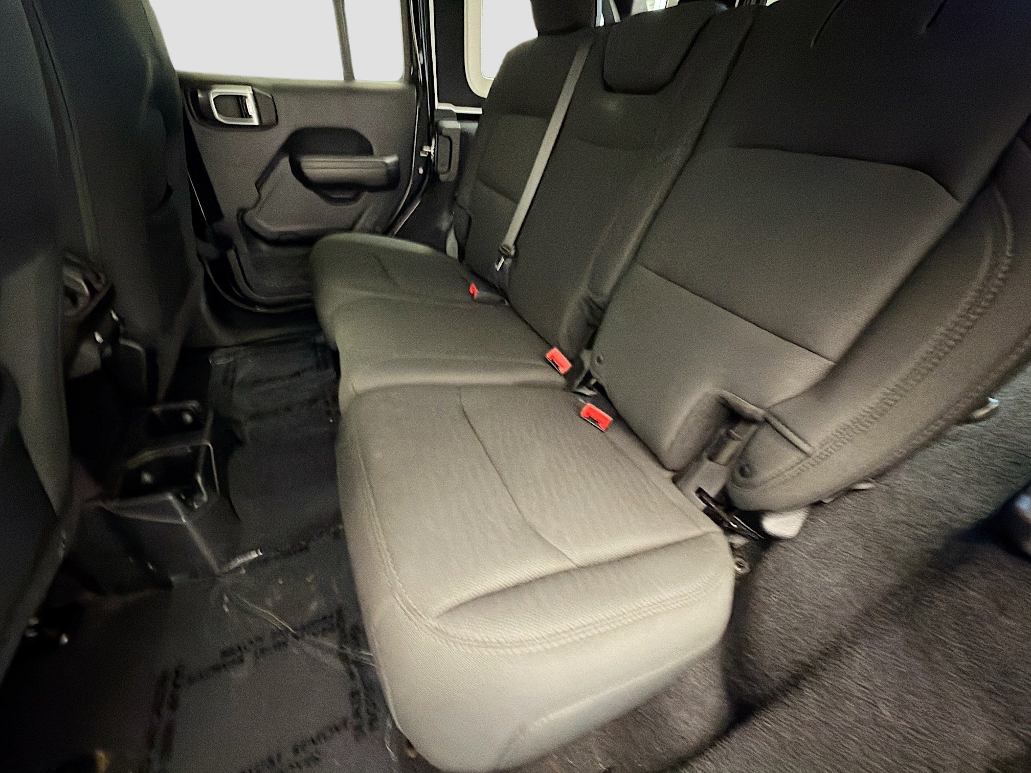 Used 2018 Jeep Wrangler Unlimited Sport S AWD/4WD image 13
