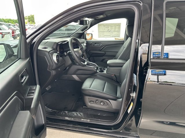 New 2025 Chevrolet Colorado LT w/ LT Convenience Package image 16