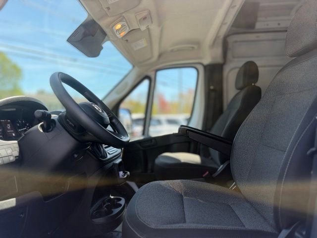 Used 2025 RAM ProMaster 2500 w/ Convenience Group FWD image 12