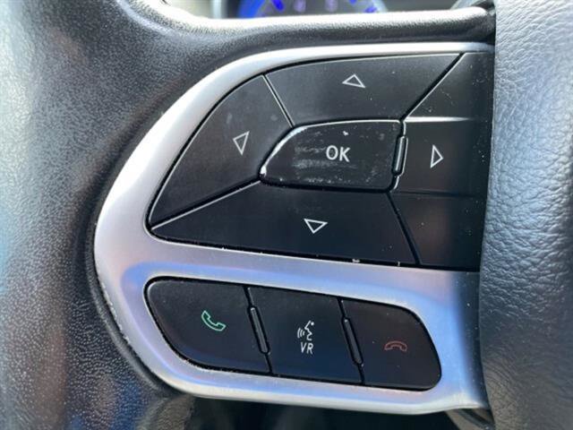 Used 2019 Chrysler 300 Touring L w/ Quick Order Package 22F image 18