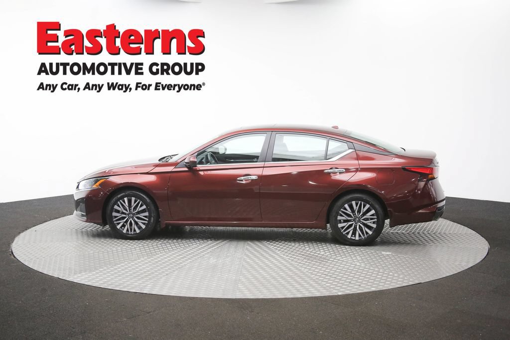 Used 2023 Nissan Altima 2.5 SV w/ SV Premium Package FWD image 65