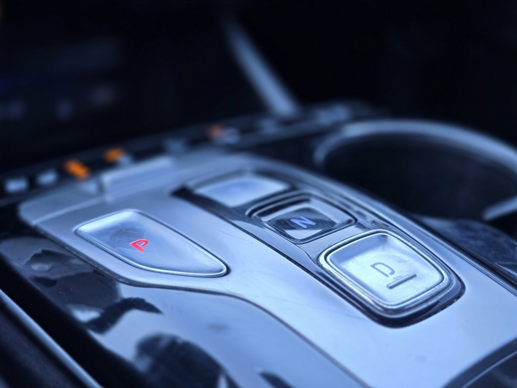 Used 2023 Hyundai Tucson Limited w/ Winter Package image 37