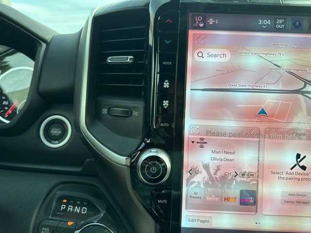 New 2026 RAM 1500 4x4 Crew Cab image 17