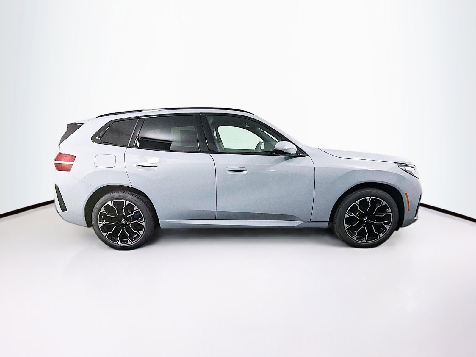 New 2026 BMW X3 xDrive30 w/ Premium Package AWD/4WD image 8