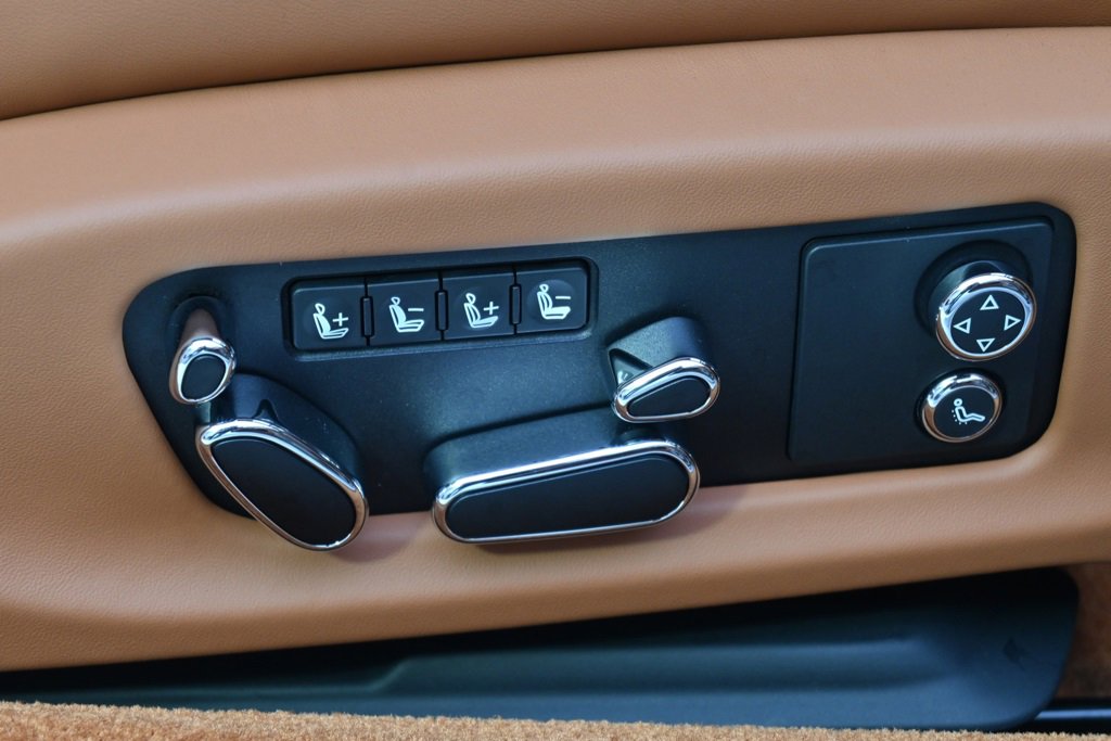 Used 2024 Bentley Continental GT image 17