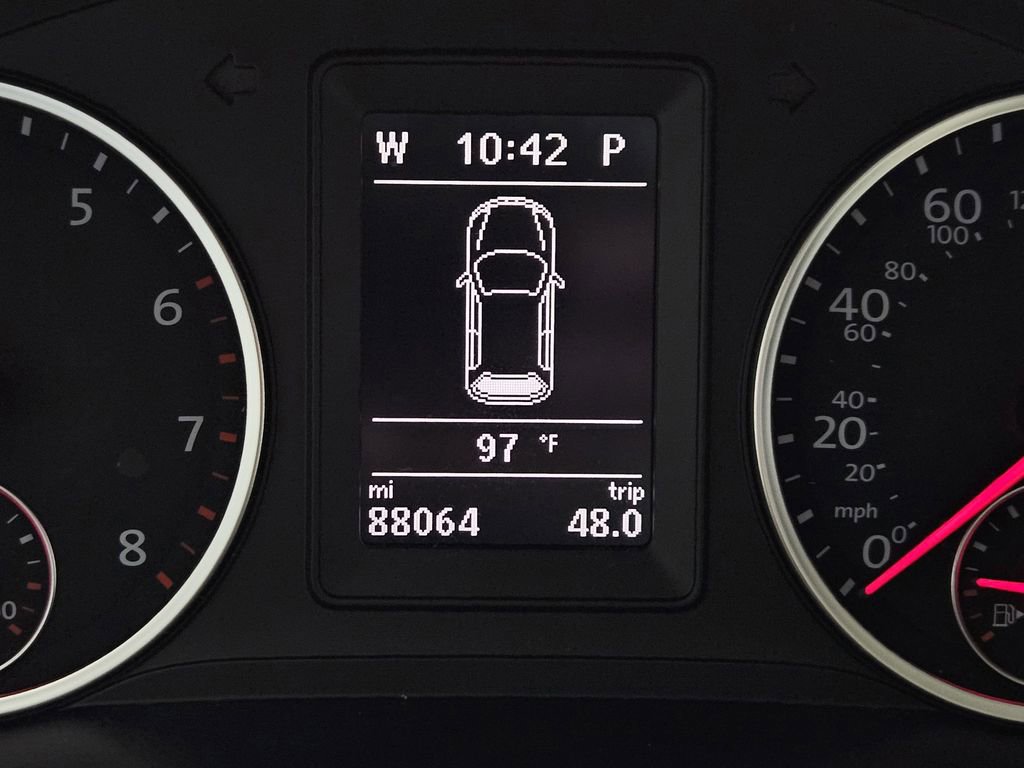 Used 2017 Volkswagen Tiguan Wolfsburg Edition FWD image 10