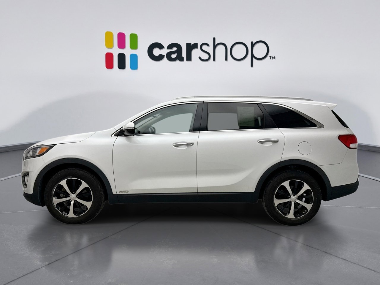 Used 2018 Kia Sorento EX image 2