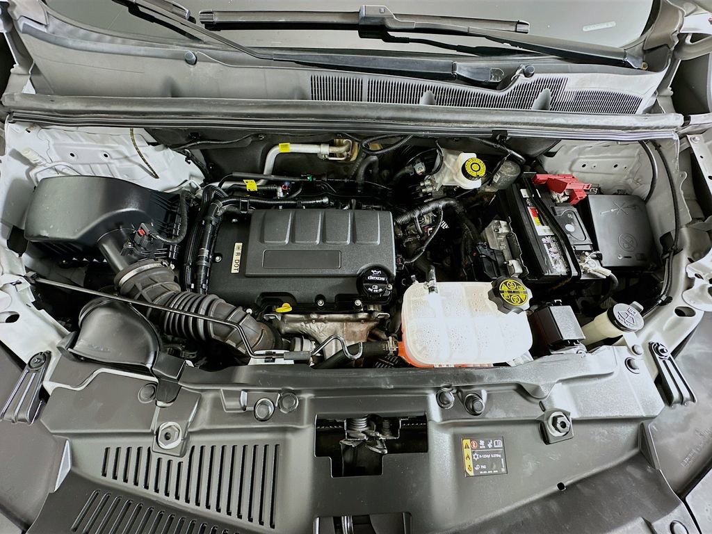 Used 2021 Chevrolet Trax LT w/ LT Convenience Package image 28