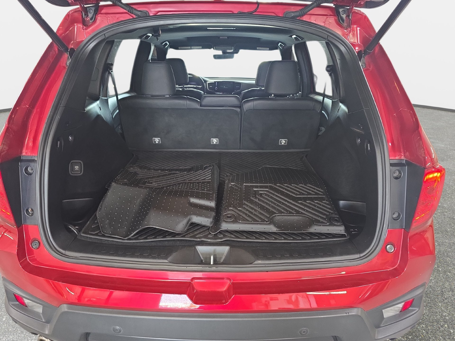 Used 2024 Honda Passport EX-L image 12