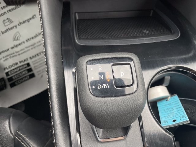 Used 2023 Nissan Rogue SL AWD/4WD image 15