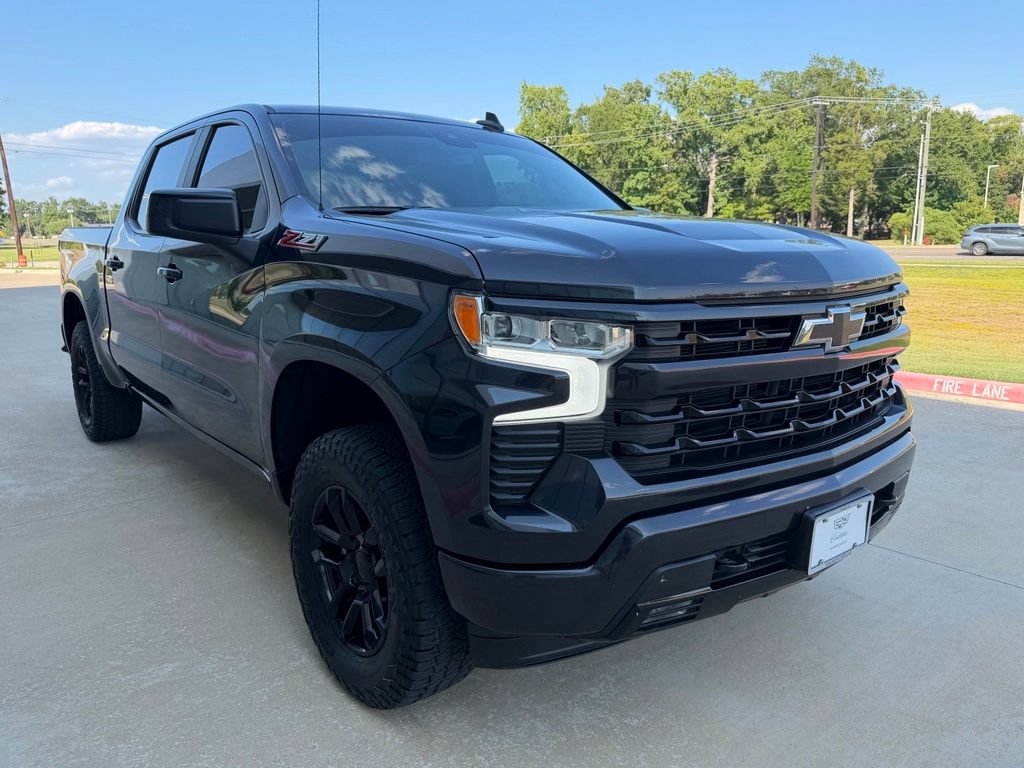 Used 2023 Chevrolet Silverado 1500 RST w/ Z71 Off-Road Package AWD/4WD image 9