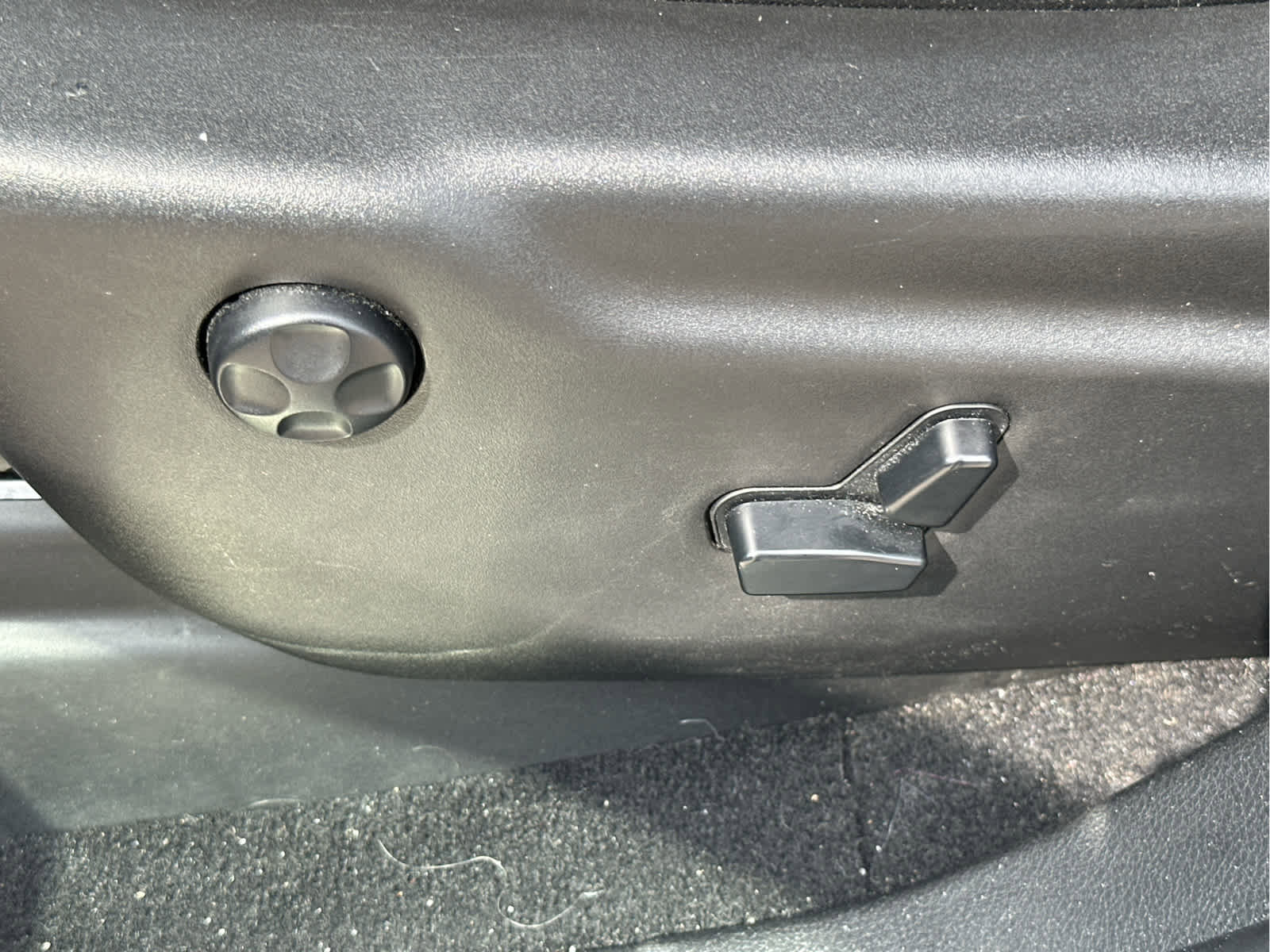 Used 2021 Jeep Grand Cherokee Limited image 25