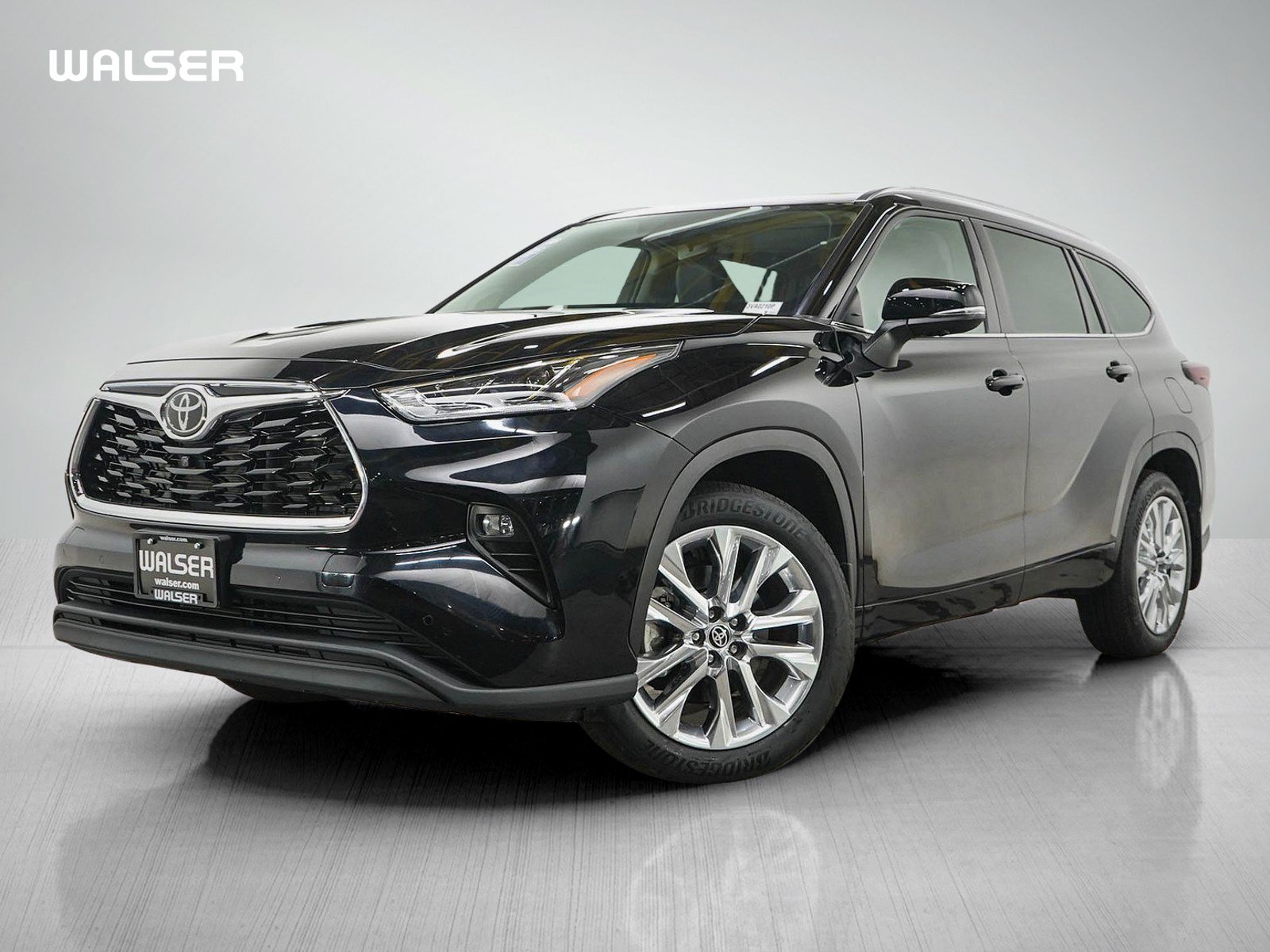 Used 2024 Toyota Highlander Limited