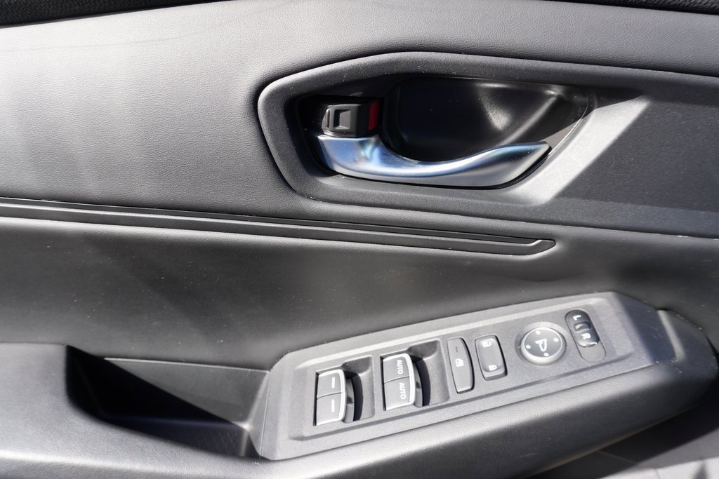 Used 2023 Honda Accord EX image 10