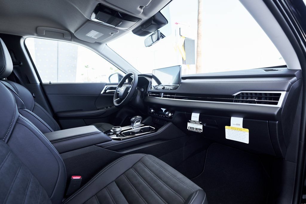Used 2025 Mitsubishi Outlander SE FWD image 26