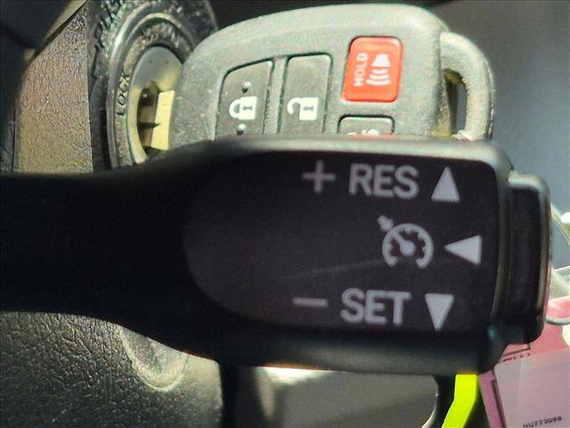 Used 2017 Toyota Camry XLE FWD image 12