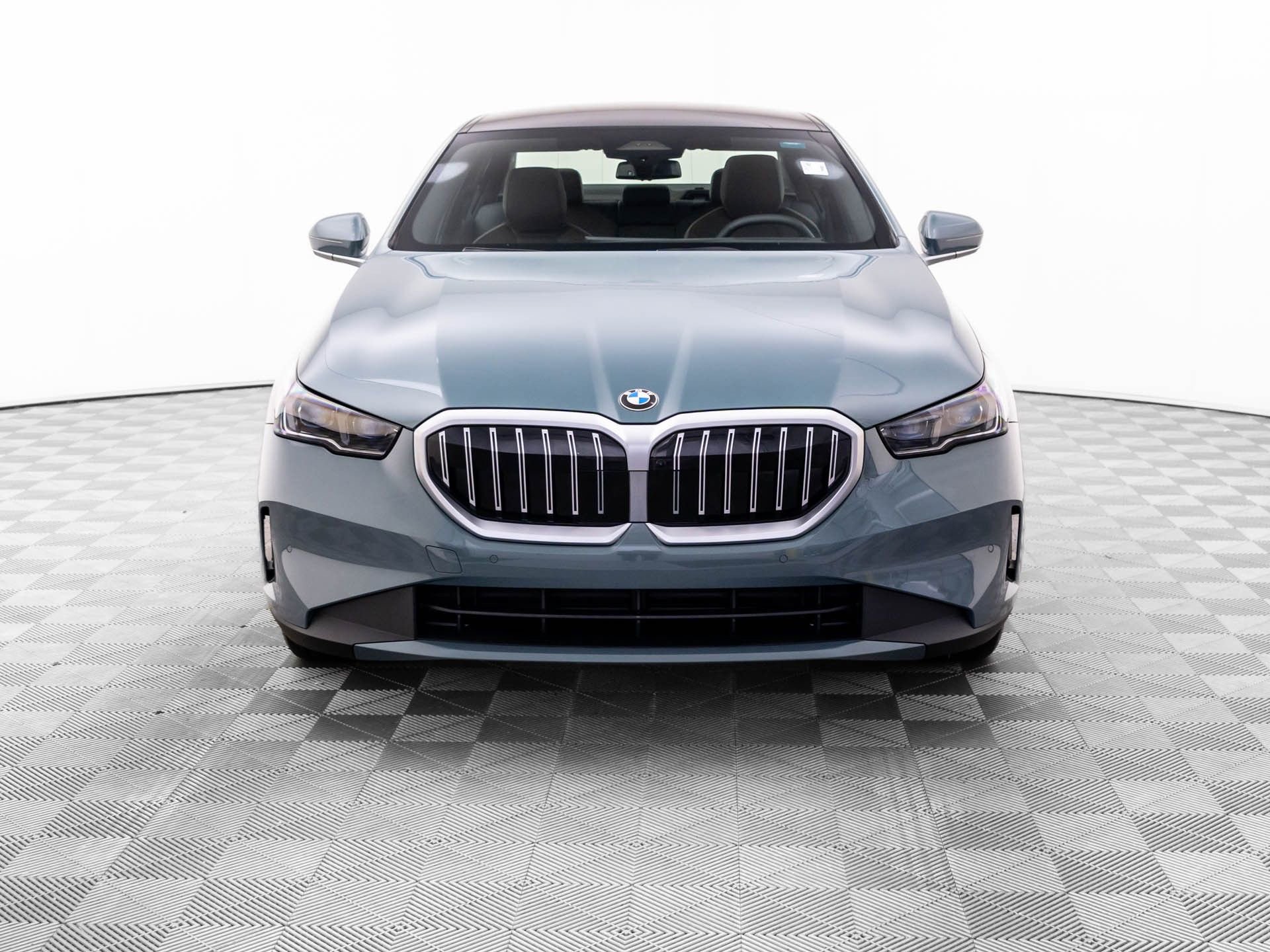 Certified 2026 BMW 540i xDrive AWD/4WD image 9