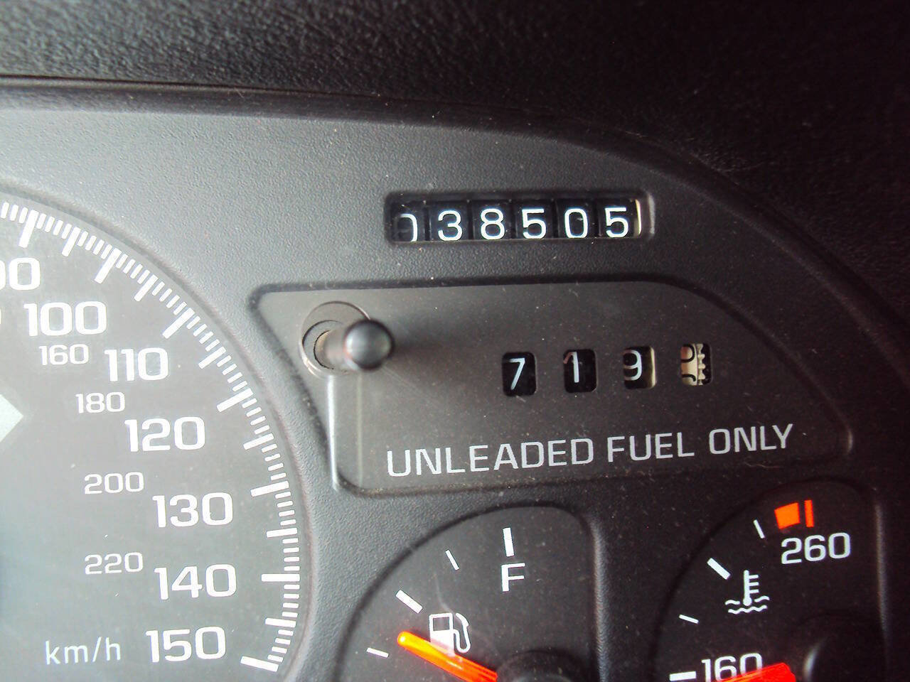 Used 1995 Chevrolet Camaro Z28 image 19