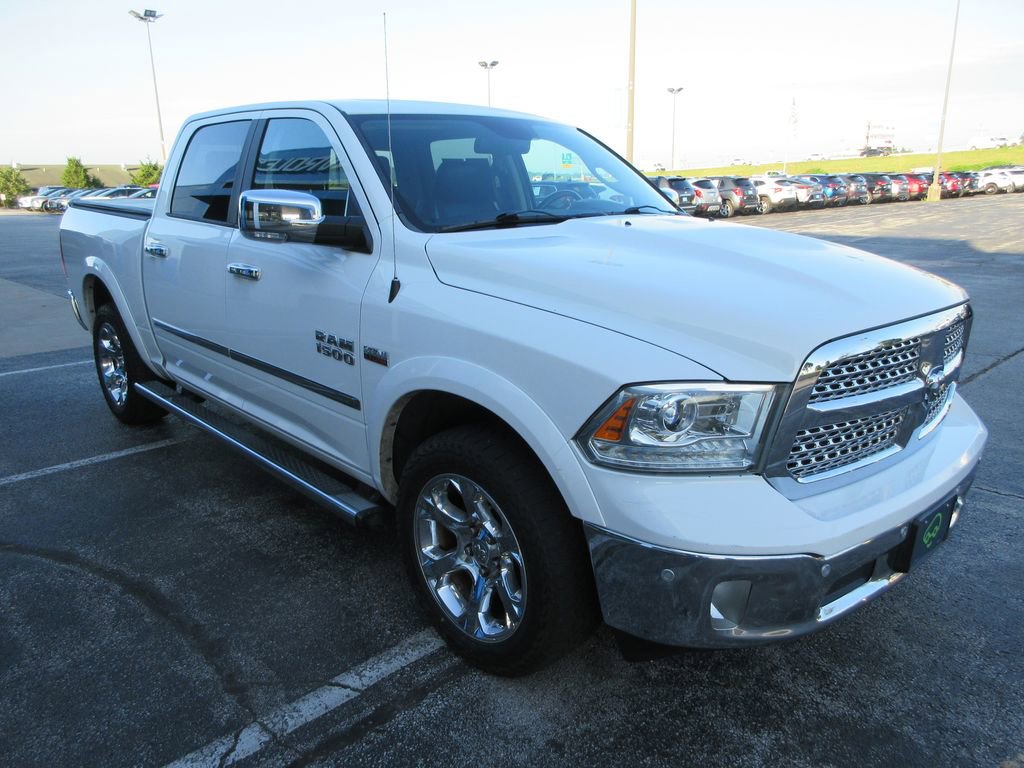 Used 2015 RAM 1500 Laramie w/ Convenience Group AWD/4WD image 7