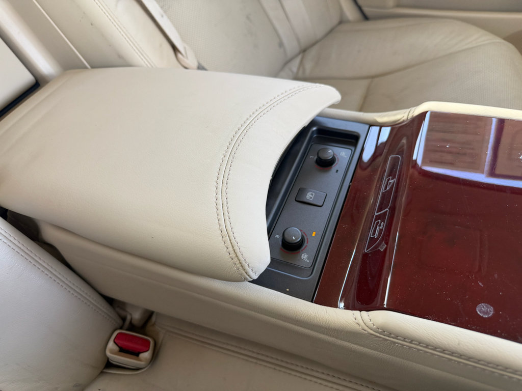 Used 2011 Lexus LS 460 w/ Luxury Value Edition RWD image 31