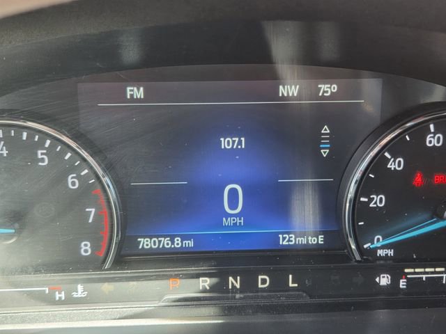 Used 2022 Ford Explorer XLT w/ Equipment Group 202A image 22