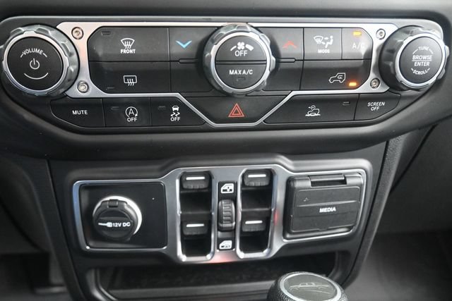 Used 2023 Jeep Gladiator Sport AWD/4WD image 11