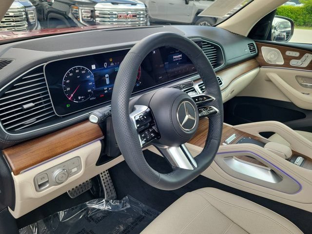 Used 2024 Mercedes-Benz GLS 450 4MATIC image 18