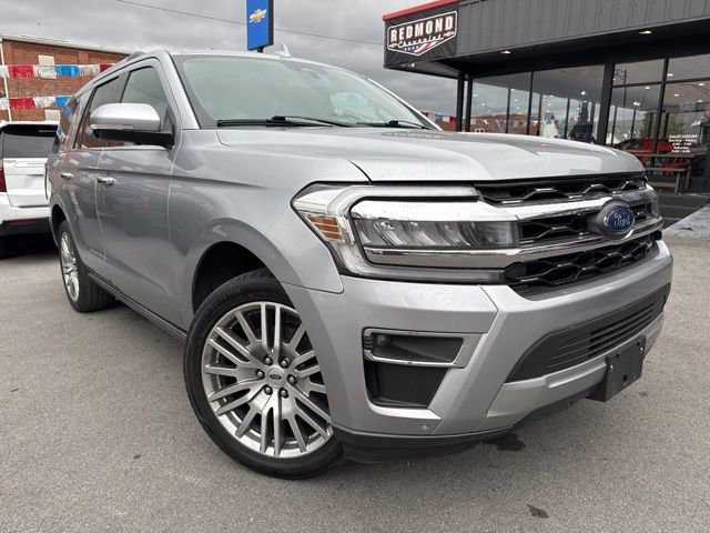 Used 2024 Ford Expedition Limited image 3