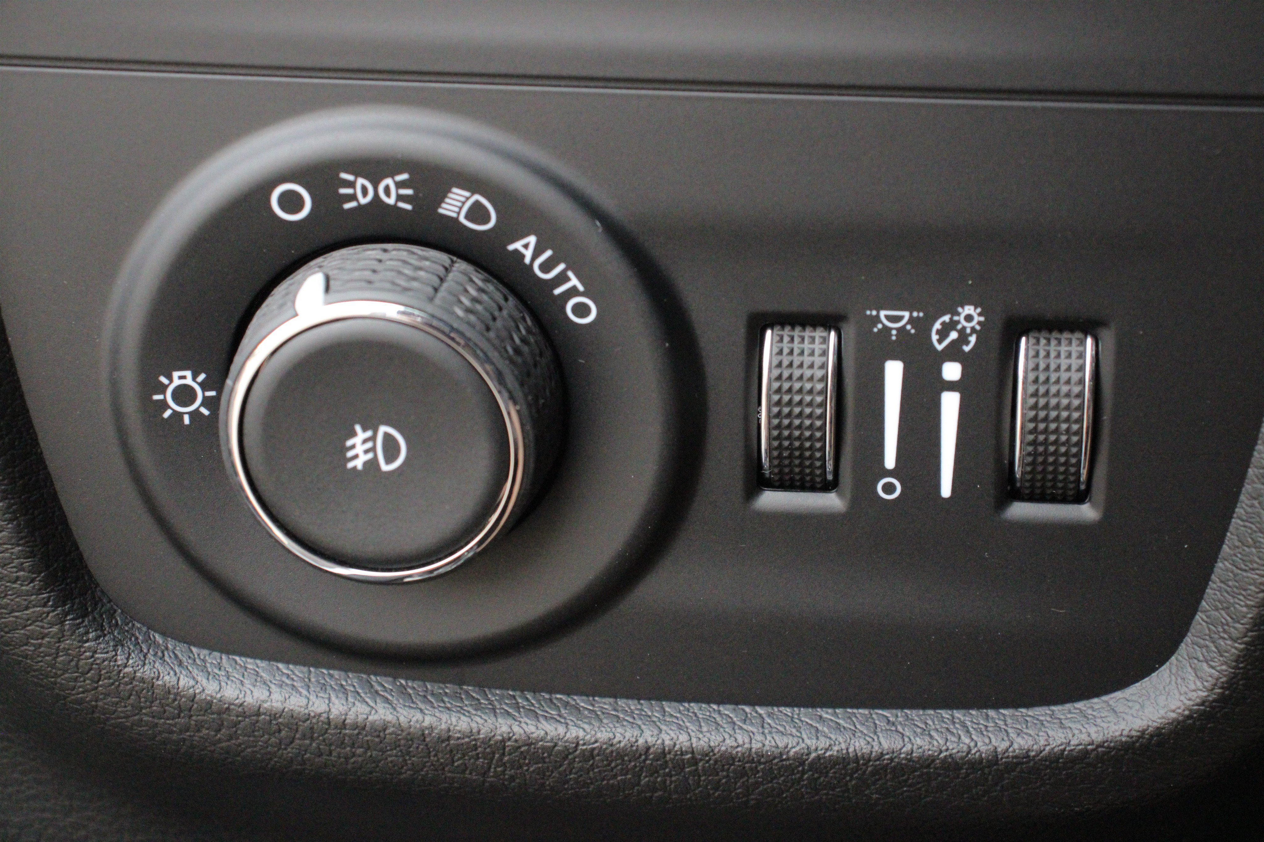 New 2026 Jeep Grand Cherokee L Limited AWD/4WD image 10