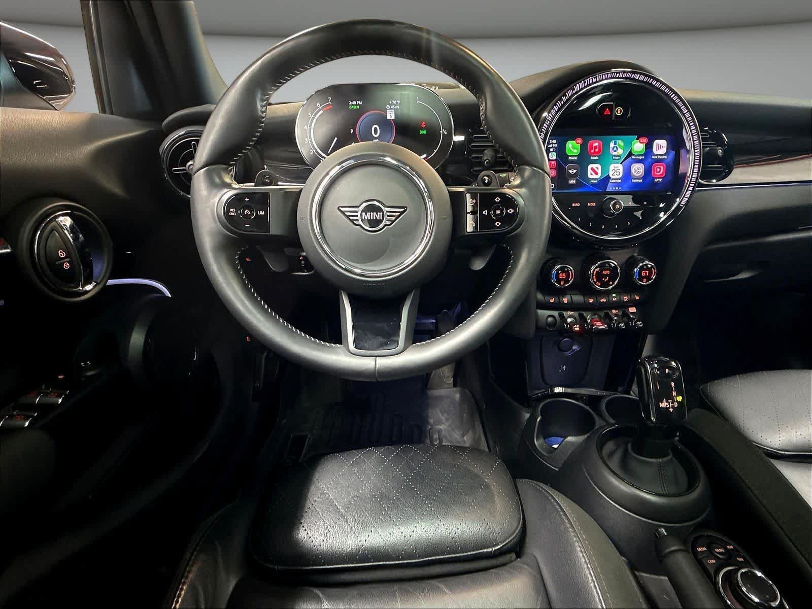 Used 2024 MINI Cooper S w/ Signature Upholstery Package FWD image 10
