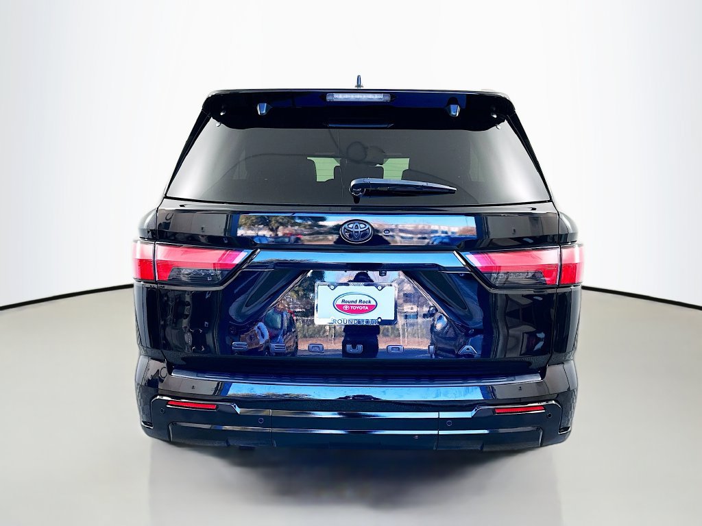 Certified 2024 Toyota Sequoia Platinum AWD/4WD image 6
