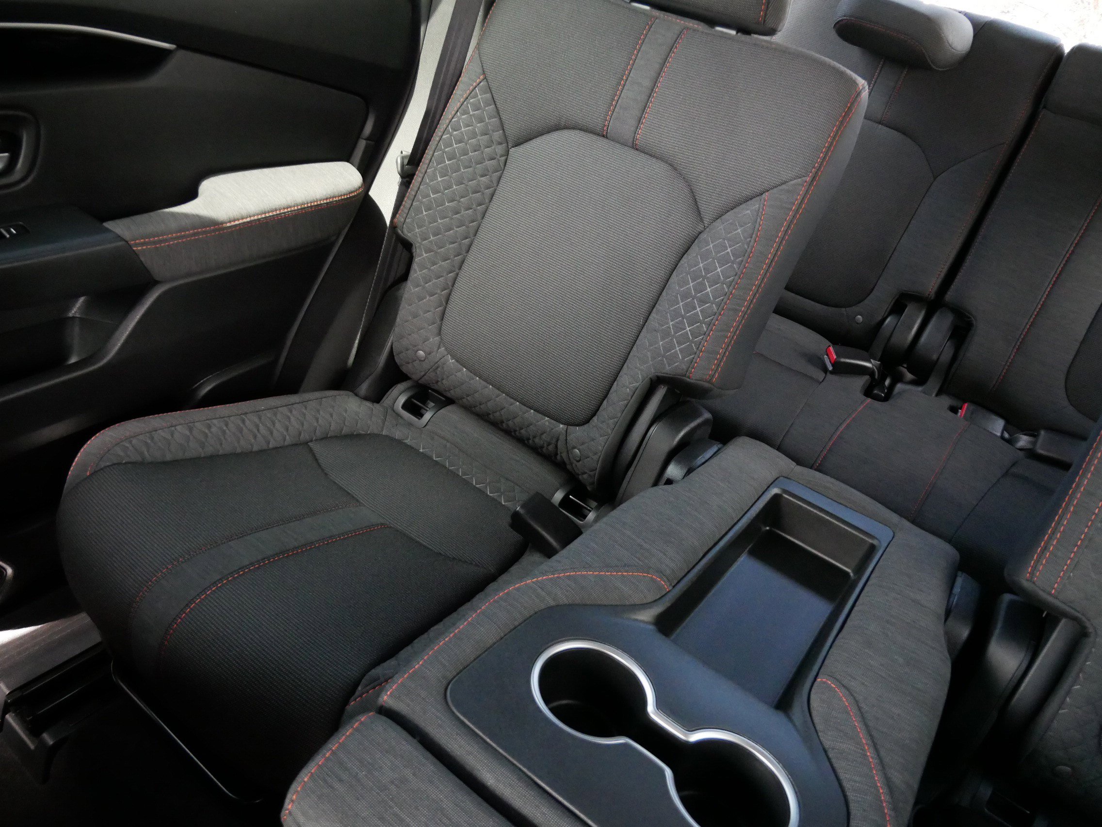 Certified 2025 Honda Pilot Sport image 12