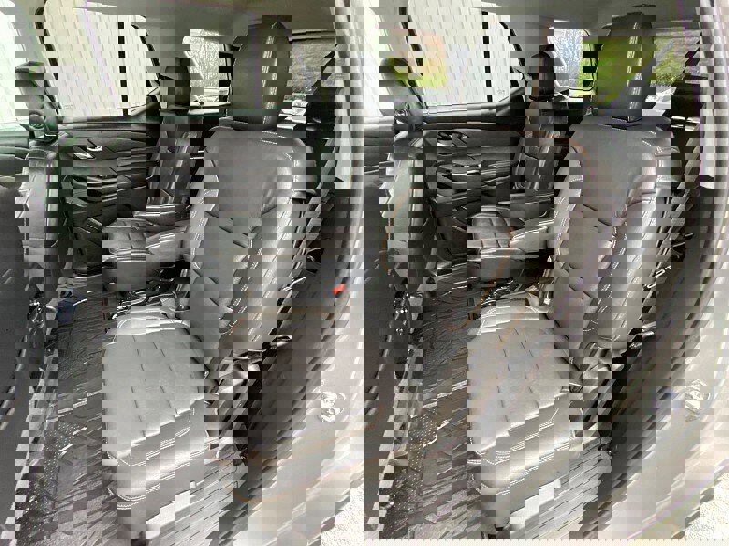 Used 2019 Chevrolet Traverse LT image 32