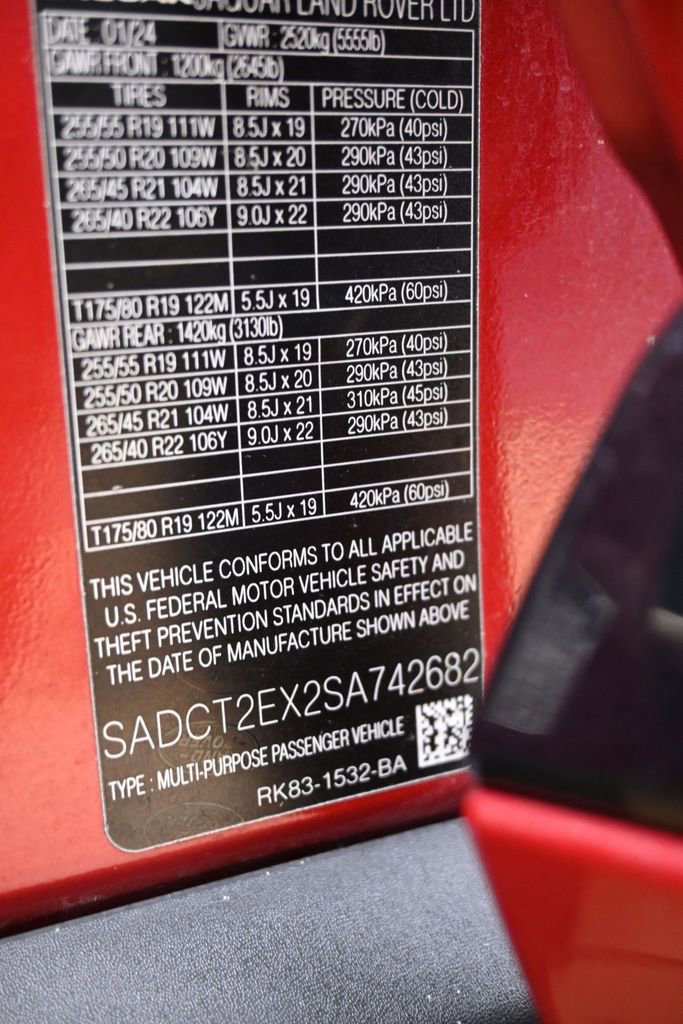 Used 2025 Jaguar F-PACE R-Dynamic S image 41